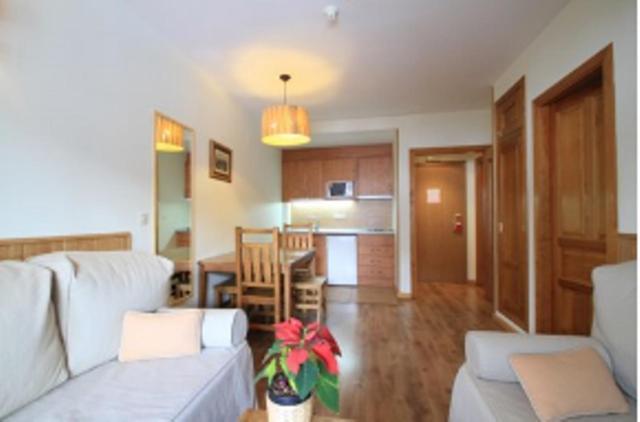 Sallent de Gállego Aparthotel Sarrato מראה חיצוני תמונה