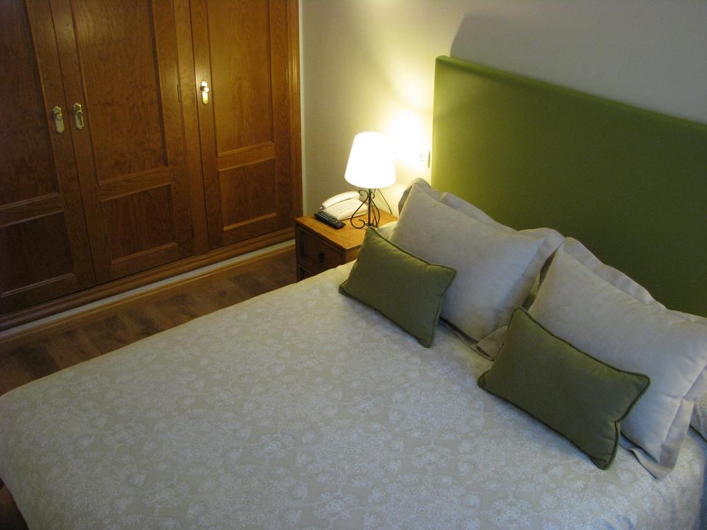 Sallent de Gállego Aparthotel Sarrato מראה חיצוני תמונה